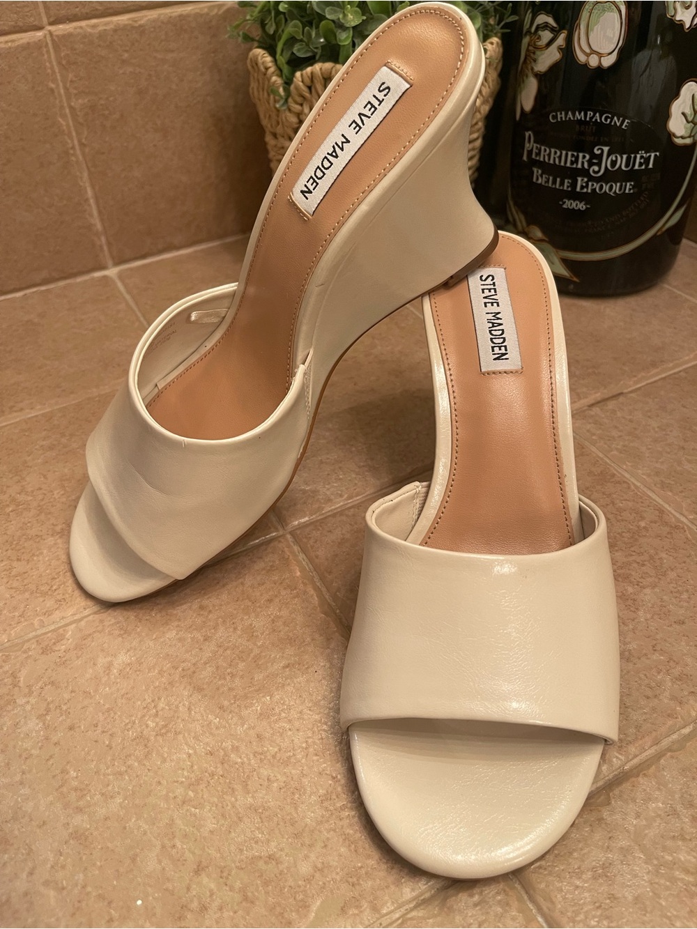Steve Madden Ivory/Cream Open-Toe Wedge Slides